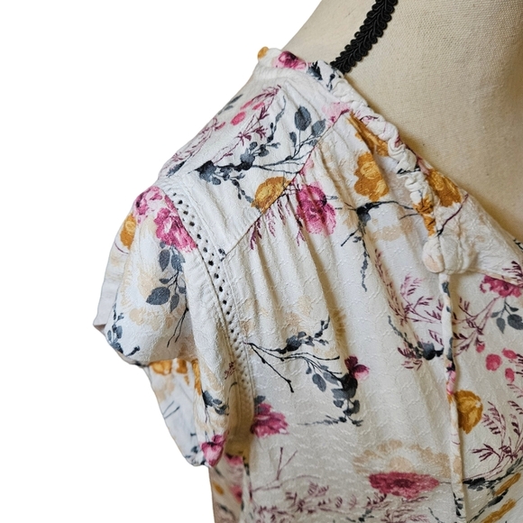 Buffalo David Bitton Floral Blouse, Capped Sleeves, Small - Picture 3 of 13